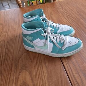 Air Jordan  Teal Snickers